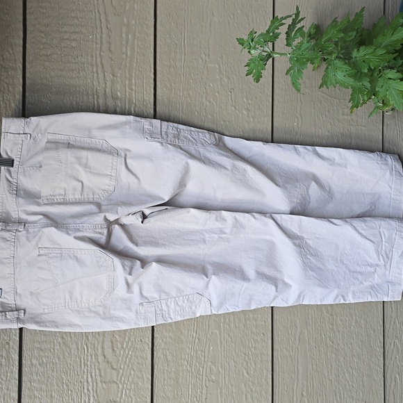 Eddie Bauer Slightly Curvy Crop Carter Pants Khaki 12 - Picture 5 of 7